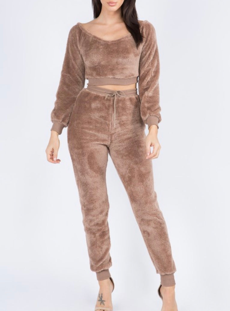 TEDDY BEAR FAUX FUR OFF SHOULDER CROP SET