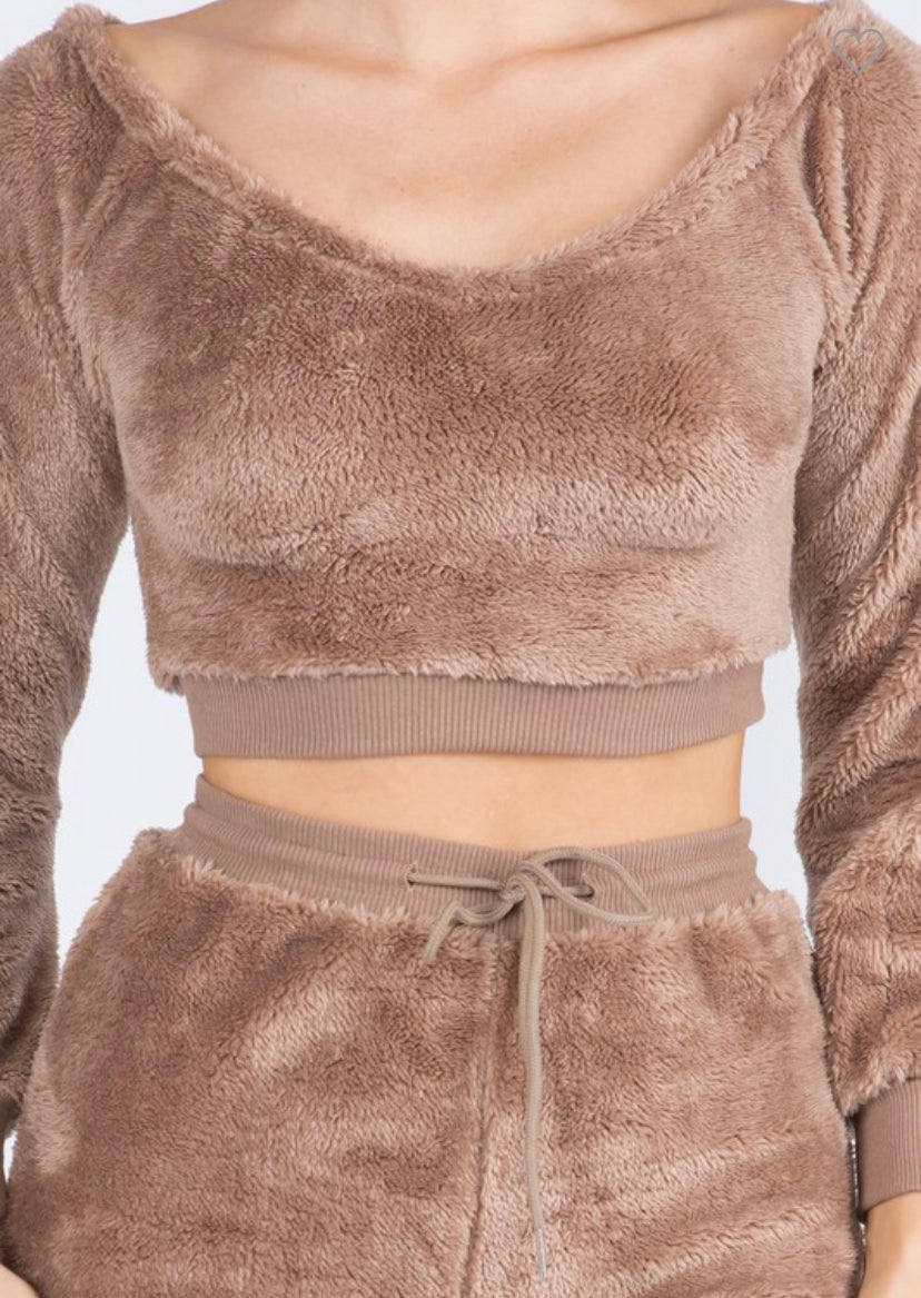 TEDDY BEAR FAUX FUR OFF SHOULDER CROP SET